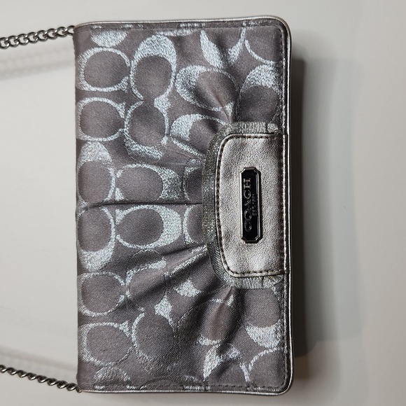 Coach Silver C Embroidered Crossbody with Chain Strap Gray Card Holder - Picture 3 of 12